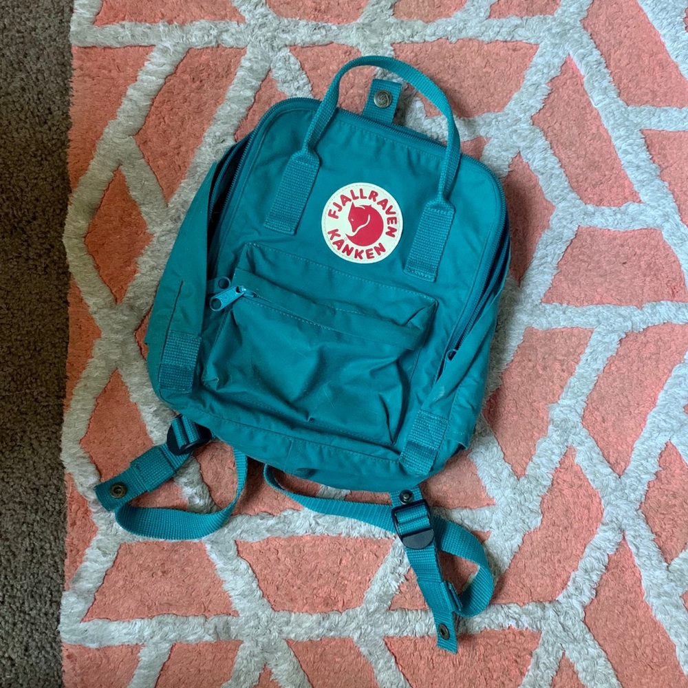 Fjallraven Kanken Mini Backpack